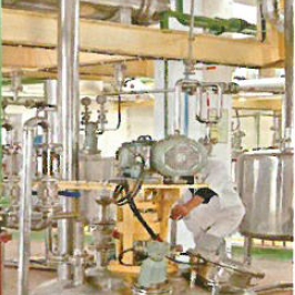 精密化学品・医薬原料事業部