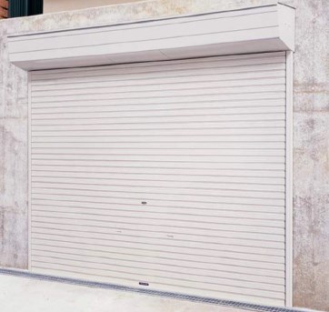 シャッター「プラテアII 手動タイプ」 鈴木シャッター | イプロス