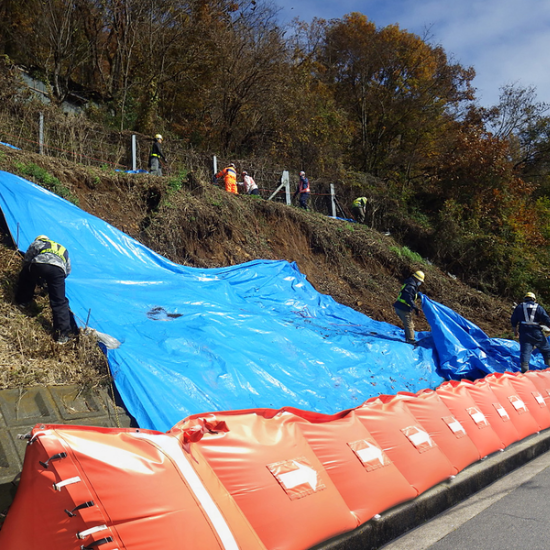 ブルーシート 10mx10m 4枚 大型土のう 10枚 番線