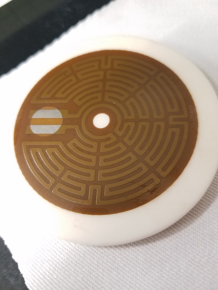 高耐熱ヒーター　セラミック用ポリイミドヒーター施工