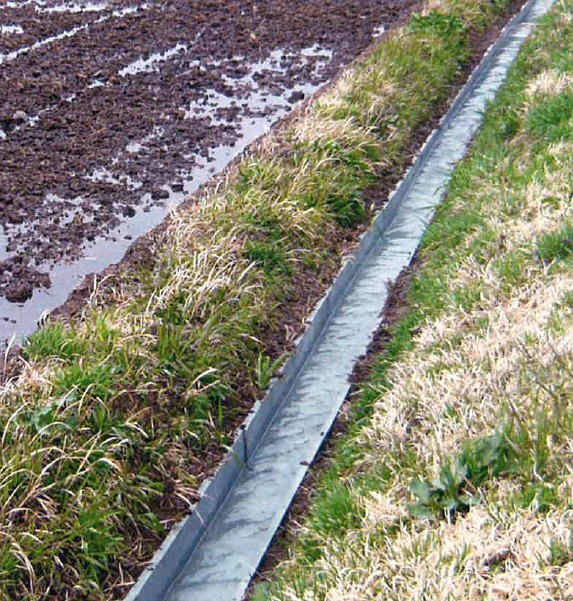 【農業や仮設の排水に】再生プラスチックU字溝 「U字路」150S