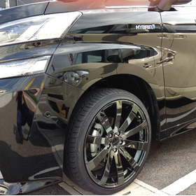 Silver mirror coating example | Automotive aluminum wheels in a glossy black color