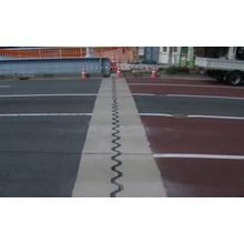 伸縮装置ハイブリッドジョイント【施工事例　東京都　永代橋】