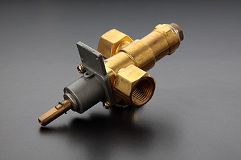 業務用「省スペース器具栓」