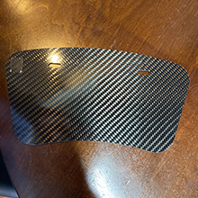 【製作事例】バイク用カーボン製ナンバープレートベース