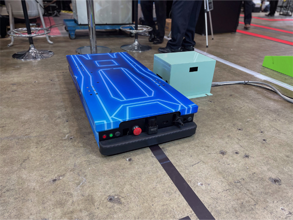 【導入事例】地上高160ミリの超低床型AGV（無人搬送車）