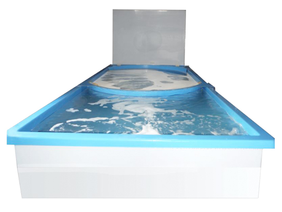 ろ過槽一体型活魚水槽