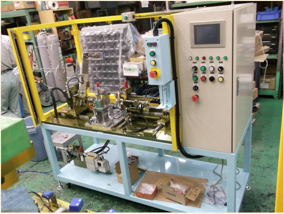 【作業者の安全性確保・生産性向上】大ロット部品の自動検査装置