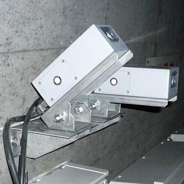 レーザー距離計変位自動計測システム【Sポイント】