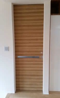 ドアのオーダーメイド製造サービス