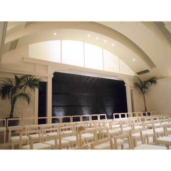 【設置例】結婚式場チャペルでのアクアフォール(人工滝)