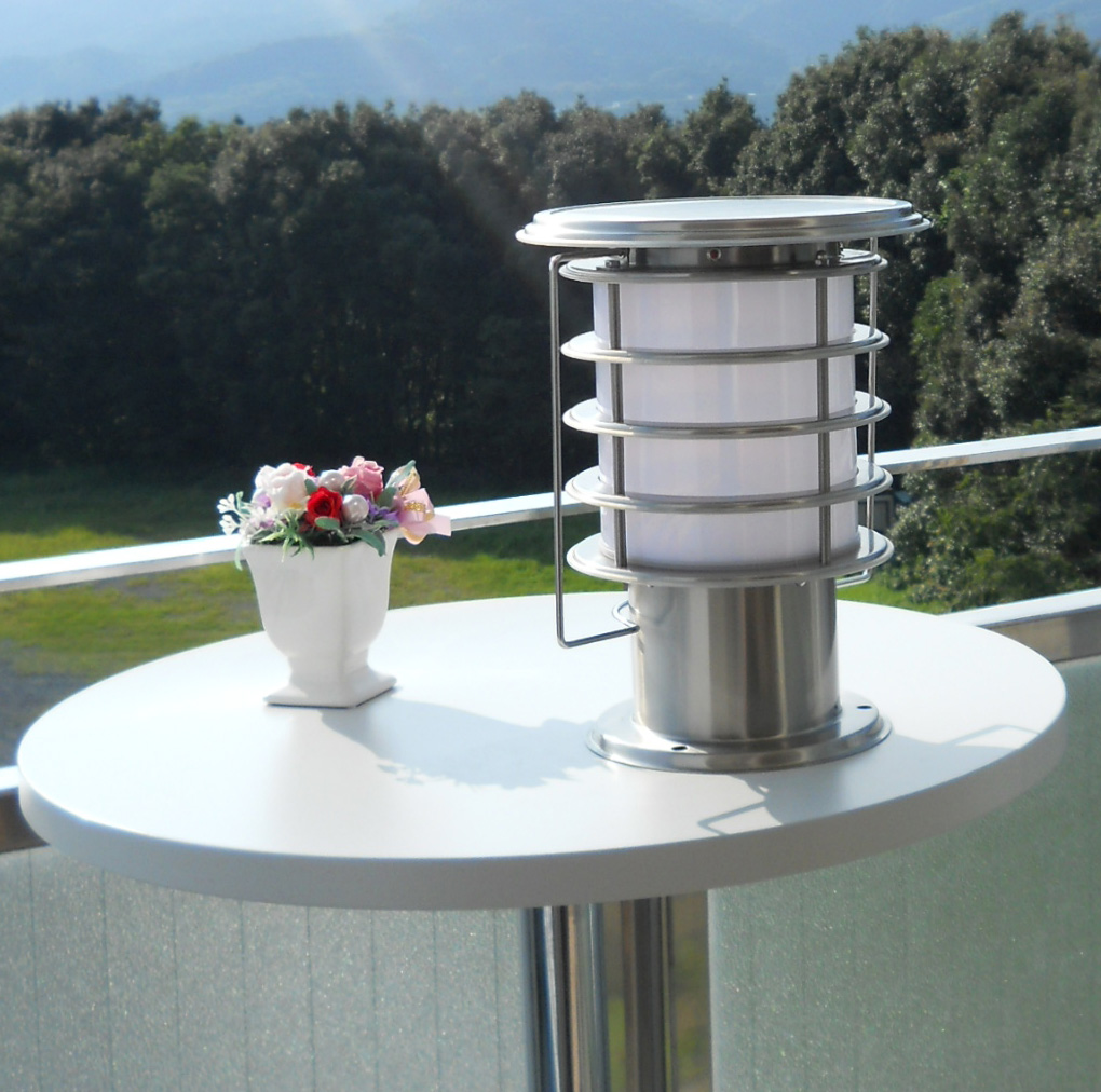 システック LED ソーラーポールライト スリムタイプ 白色シルバー SPL-SL-WHS システック LED ソーラーポールライト スリムタイプ 電球色ブラック