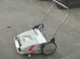 掃除する【手押し床掃除機】