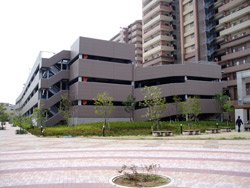 スキップ型立体駐車場