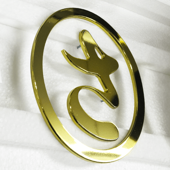 まるで本物の金属のような塗装ができるパリメッキ