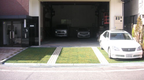 緑化施工『モスベースパーキング』