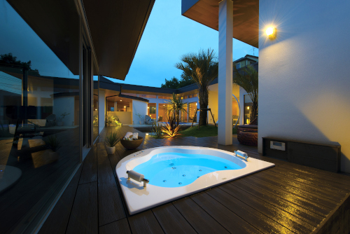 【case 004】南国風ガーデンバス