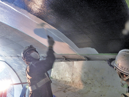 トンネル補修工事