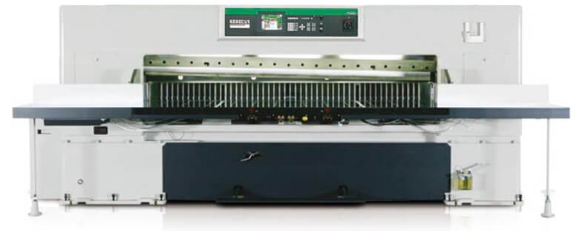 イトーテック製大型断裁機