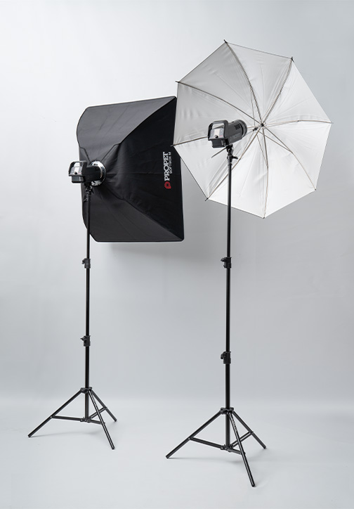 ストロボ『MONO300B』