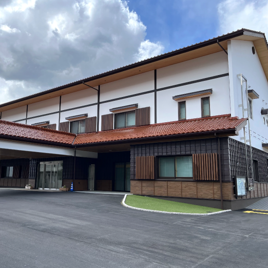 【施工事例：公共施設】季節を感じられるブラインド。お悩み解決！