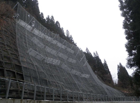 落石防護工『NPFネットフェンス』