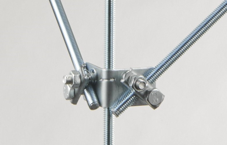 天井吊り用振れ止め金具『スマートブレス』