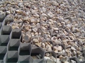 GGハニカムTM 　軟弱地盤安定材