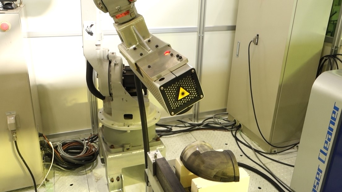 【溶接前の黒皮除去】レーザークリーニング自動化システム 