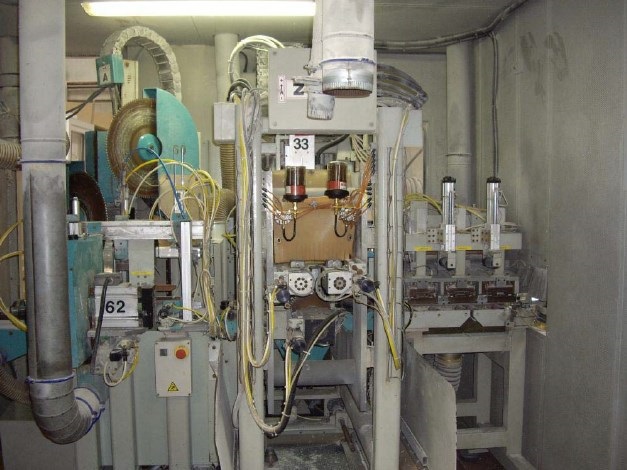 自動潤滑装置/MEMOLUB(R)【プラスチック業界の導入事例】