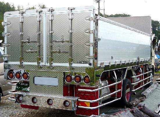 【施工事例】加飾トラック