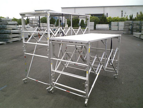 室内足場もしくは作業台 ステージア®20型｜移動式室内足場一覧｜製品情報｜マキ工業株式会社
