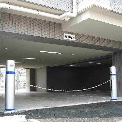 導入事例】チェーンゲートシステム マンション駐車場出入口 パブリック 
