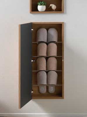 taro miyosi】①マルニ木工スリッパ収納 &②バーバリーディスプ T＆O