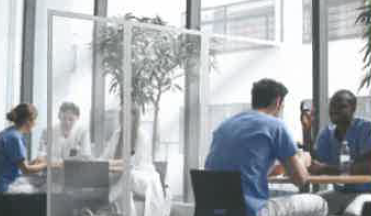 アクリル三つ折りパーテーション