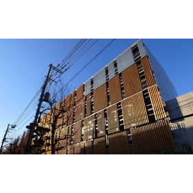 東京海上日動火災 研修所 外装ルーバー.jpg