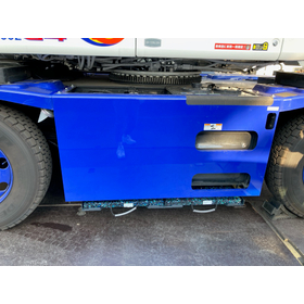 13t Tadano 樹脂パッド架装.jpg