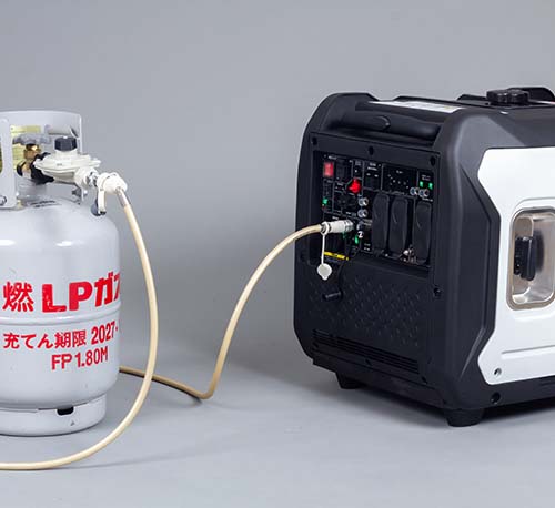 納品先の約半数は自治体！販売実績2900台を突破した非常用電源