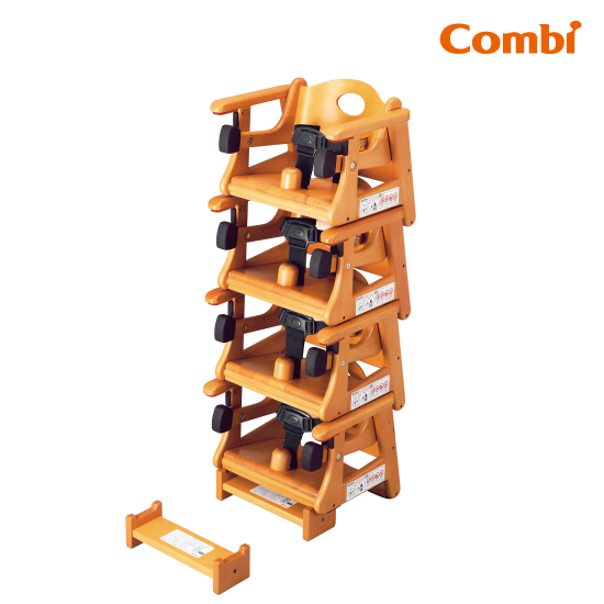 コンビ ブースターシートBU（ベルト新品交換済みCombi