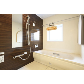 12_お風呂ヒーター_吊下げ設置_取り付けイメージ-scaled-e1678156235330 (1).jpg